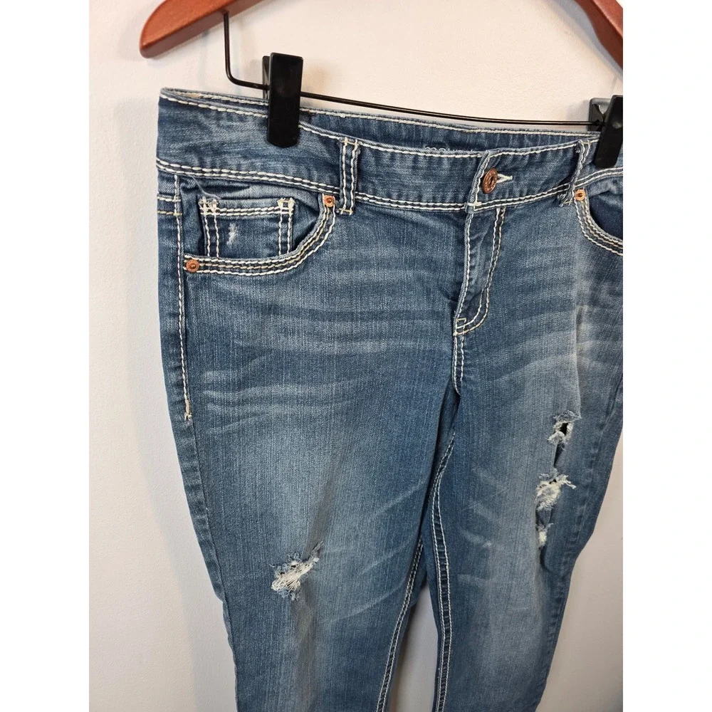 Maurices Womens Distressed Skinny Jeans Medium Wash Contrast Stitch Size 11/12